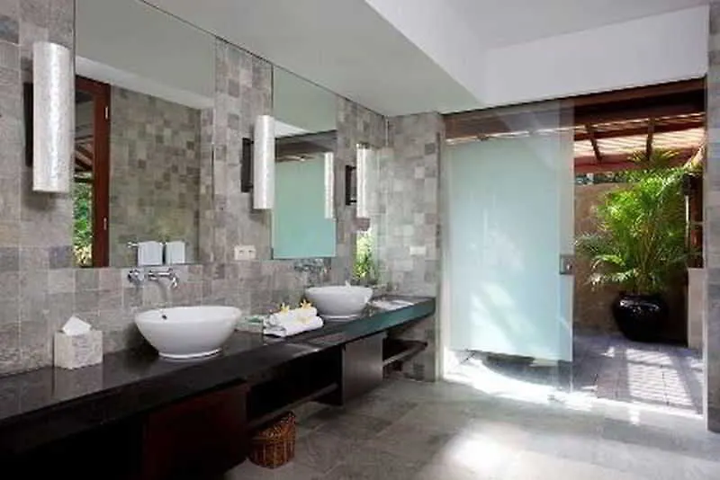 *** Hotel Villa Iskandar Kuta  Indonesia